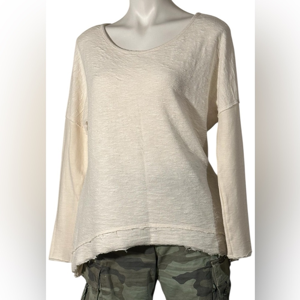 Sundays women’s white pullover top. Possible size L